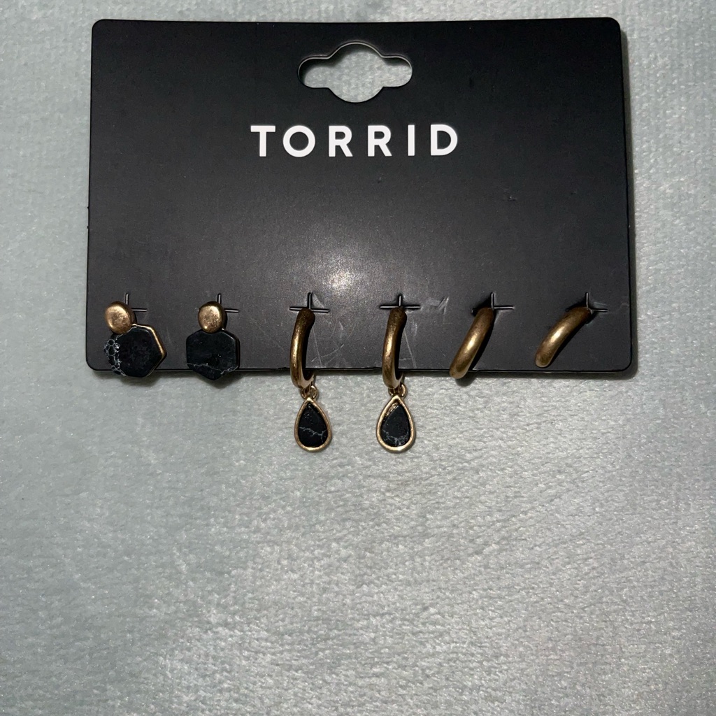 Nwt 3 Pack Earrings Torrid 8$